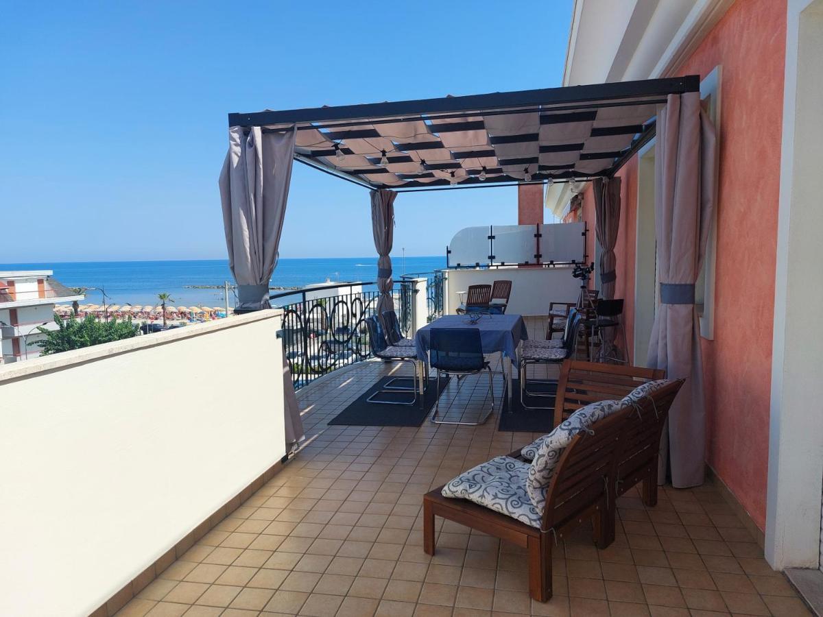 Penthouse On The Adriatic Sea Apartment Martinsicuro Exterior photo