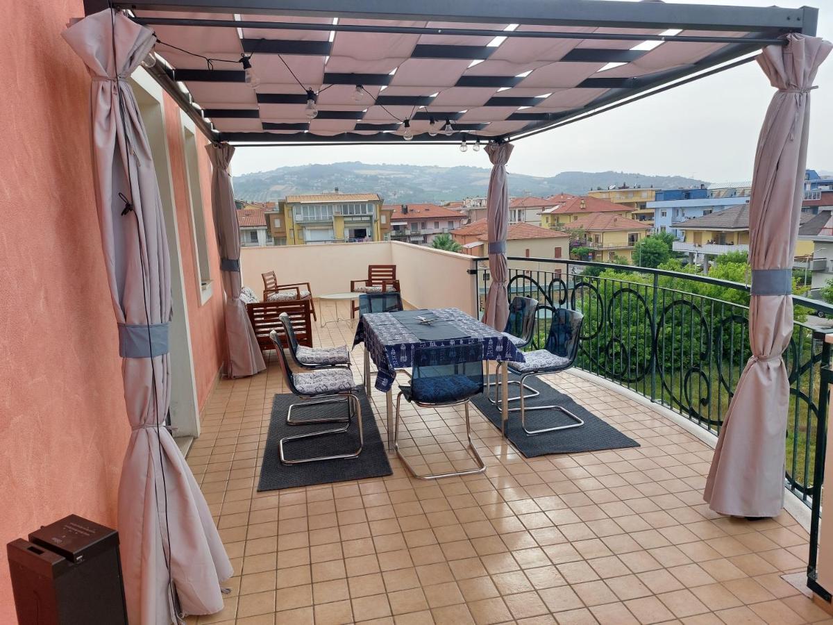 Penthouse On The Adriatic Sea Apartment Martinsicuro Exterior photo