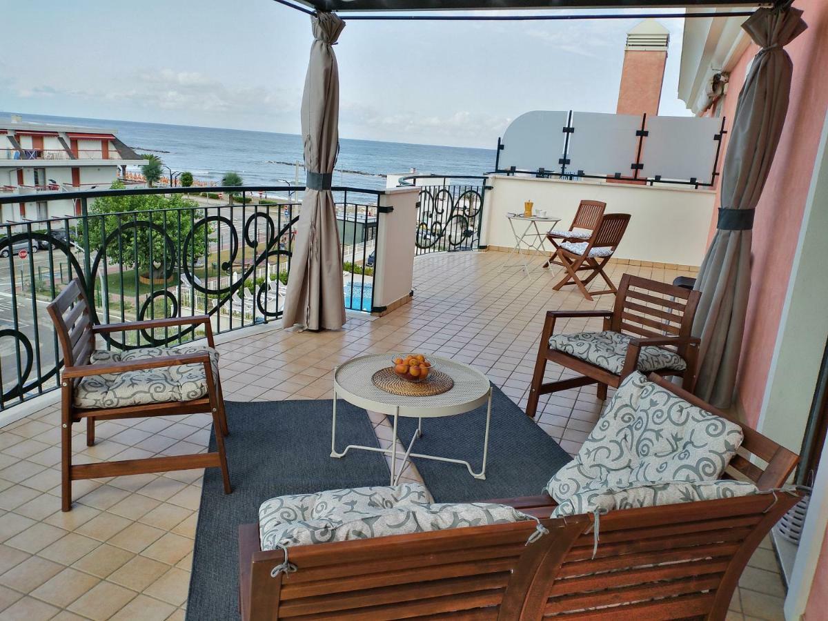 Penthouse On The Adriatic Sea Apartment Martinsicuro Exterior photo
